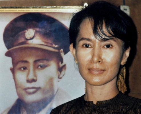 Aung San Suu Kyi 4